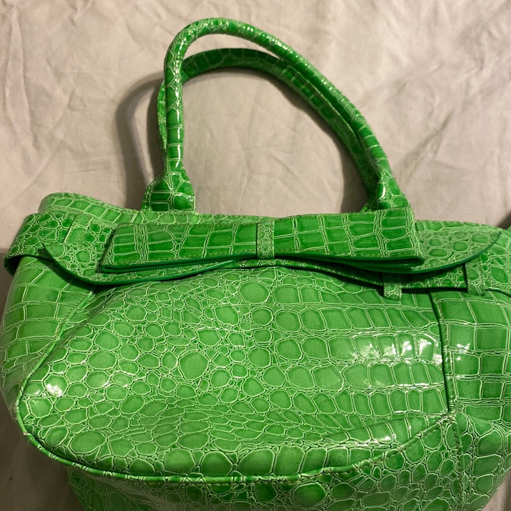 Green Vegan Belted Bow Purse-Exc Condition